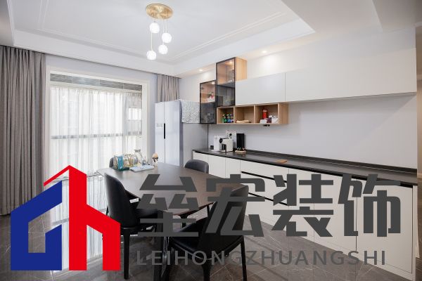 白色、木色與黑色演繹同一空間下的不同格調(diào)！