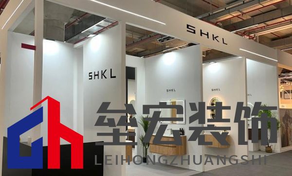 詮釋法蘭克福展,以東方美學(xué)演繹“品牌出?!毙路妒?></p><p>法蘭克福展(ISH)</p><p>全球衛(wèi)浴產(chǎn)業(yè)的“奧林匹克”舞臺</p><p>法蘭克福展自1960年創(chuàng)辦以來,始終引領(lǐng)衛(wèi)浴行業(yè)的技術(shù)革新與設(shè)計(jì)潮流。本屆展會以“為可持續(xù)未來尋找解決方案”為主題,聚焦推動環(huán)保型供熱、水資源合理利用和潔凈空氣等衛(wèi)生設(shè)施和暖通空調(diào)行業(yè)發(fā)展的關(guān)鍵議題,匯聚50余個(gè)國家的兩千余個(gè)參展商。展會展出的最新技術(shù)與產(chǎn)品,將成為全球衛(wèi)浴行業(yè)趨勢的風(fēng)向標(biāo)。</p><p>心海伽藍(lán)2025年戰(zhàn)略:品牌出海是重要一步</p><p>作為中國高端全衛(wèi)定制品牌,心海伽藍(lán)在2025年戰(zhàn)略中,將品牌出海作為重要發(fā)展方向之一。通過參加國際知名展會、拓展海外市場、建立海外銷售渠道等方式,心海伽藍(lán)正加快構(gòu)建起全球化的市場布局,此次法蘭克福展會,正是心海伽藍(lán)踐行這一戰(zhàn)略的重要一步。</p><p></p><p><img src=